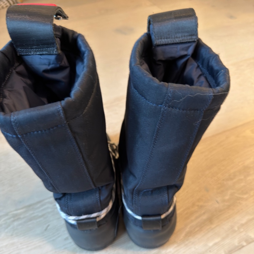 Hunter winter boots, waterproof, windproof, perfe… - image 3